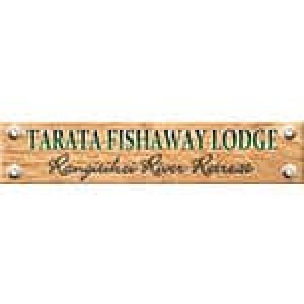 Client_0007_Tarata Fishaway Lodge Banner